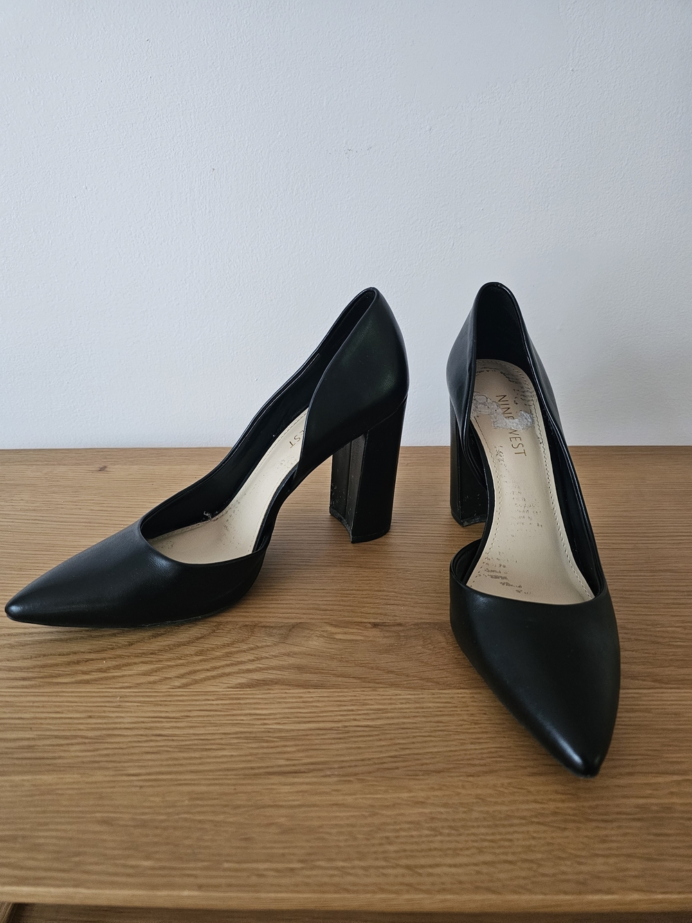 Nine West Black Pointed Block Heel Pumps Size 7